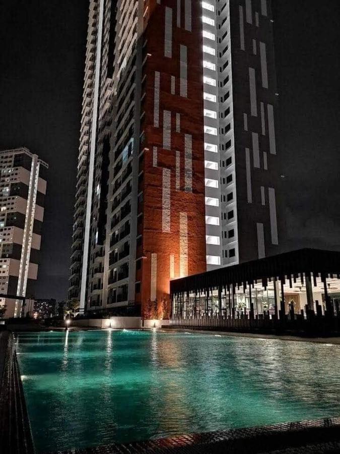 Grand Meritus Homestay @Penang Perai Bagian luar foto